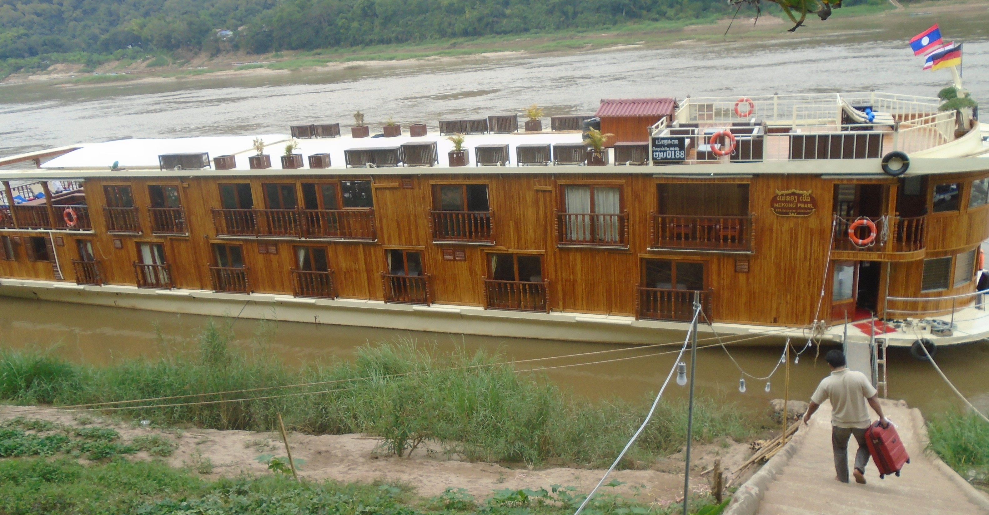 Mekong Pearl